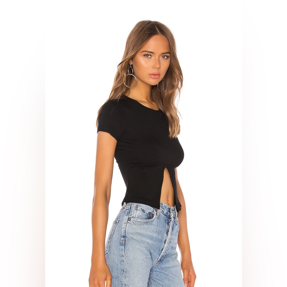 Superdown Miranda Split T-Shirt - image 3